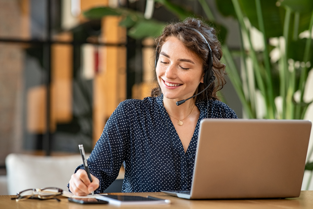Les tendances du service client en 2025 : rapidité et disponibilité